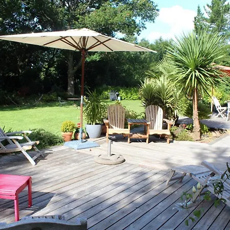 Holiday home Quehan - Grand Jardin 5000m2, Wifi - C32 *